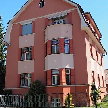 Appartement Rizzi Haus à Klagenfurt am Wörthersee Extérieur photo