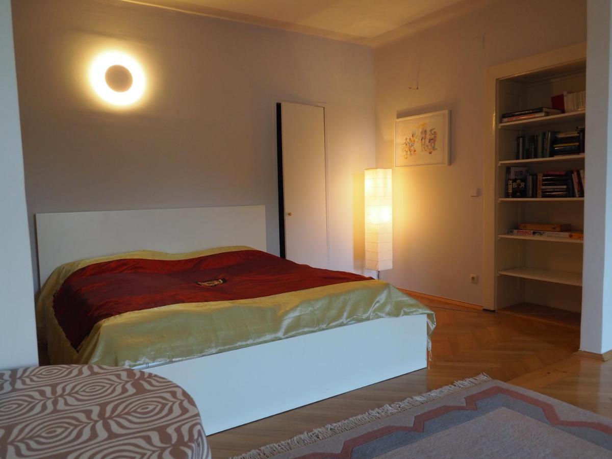 Appartement Rizzi Haus à Klagenfurt am Wörthersee Extérieur photo