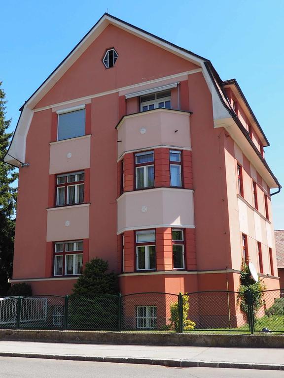 Appartement Rizzi Haus à Klagenfurt am Wörthersee Extérieur photo